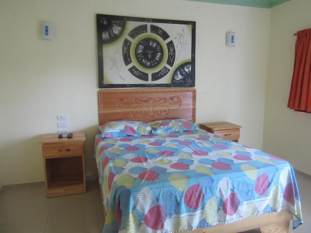 Hotel Cambri Нагуа Стая снимка
