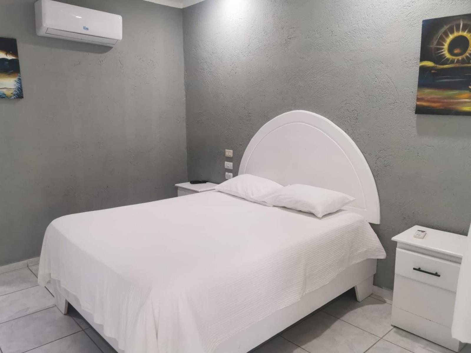 Hotel Cambri Нагуа Екстериор снимка