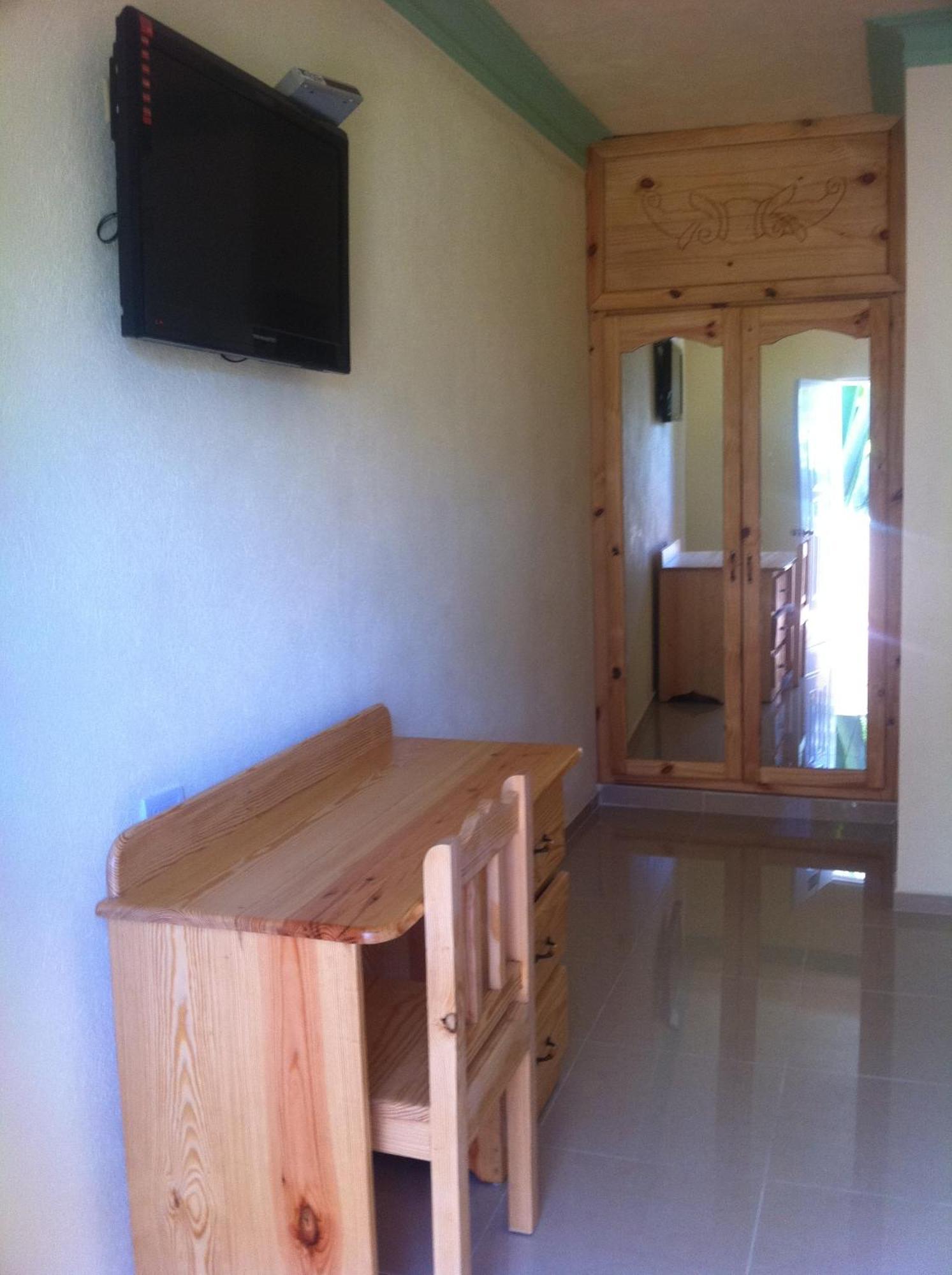 Hotel Cambri Нагуа Екстериор снимка